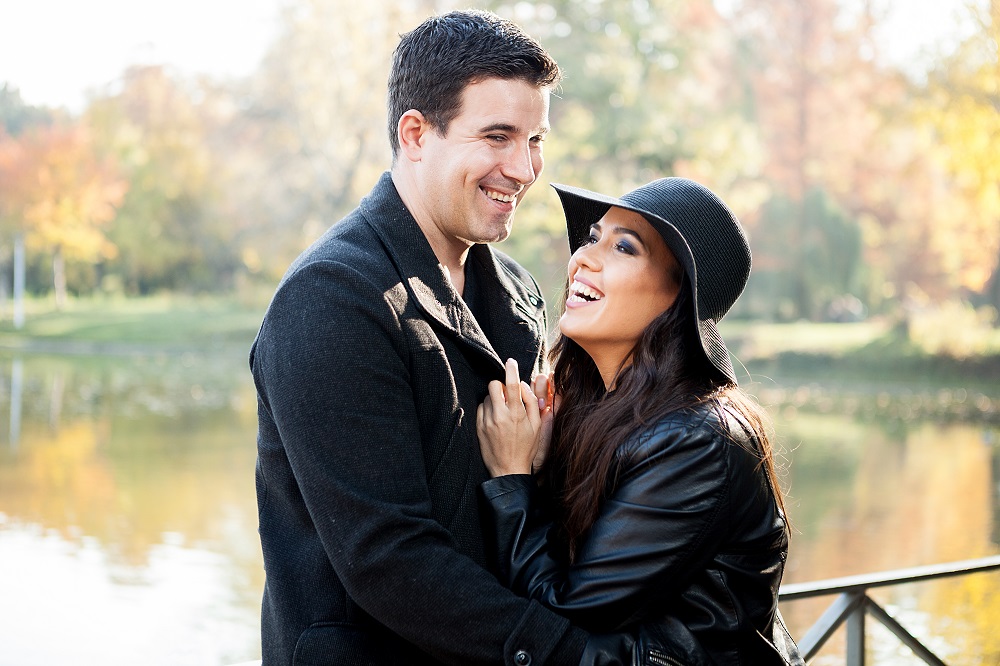 Amarres de amor near me California: pareja feliz